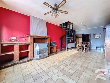 maison - 3f - 3ch - terrasse - jardin - remise