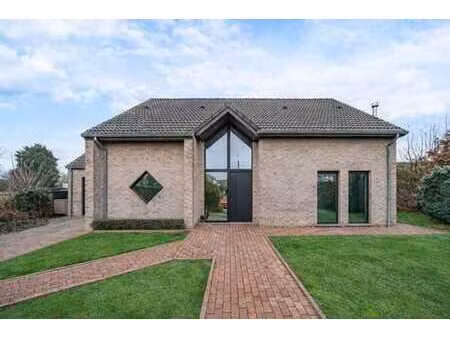 magnifique maison 4 façades 4 ch à héron