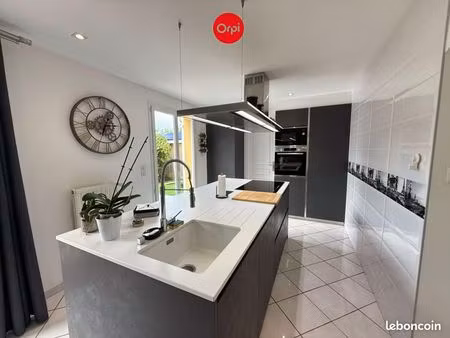 maison 5 pièces 127 m²