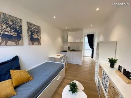 studio meublé à louer avec place de parking – carpiquet (portes de caen) – rez-de-chaussée