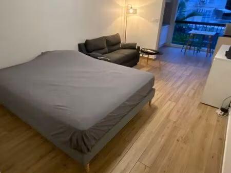 studio bas du fort avec piscine