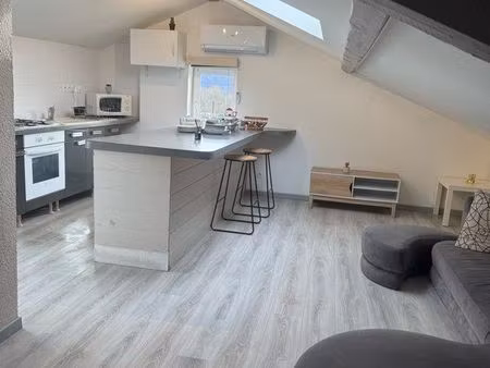 ? à louer – appartement meublé 31 m² + balcon + 2 parkings – valserhône