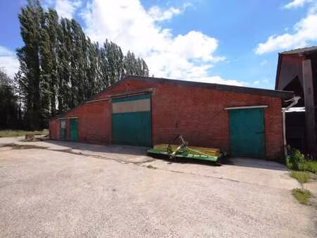 instapklare opslagruimte (178m2) te ruiselede!