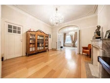 maison de maître d’exception avec jardin – square françois r