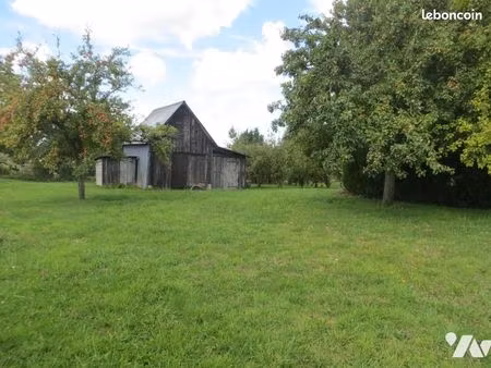 terrain 893 m² st germain de tallevende