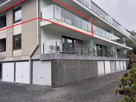 a vendre à rochefort  appartement lumineux avec terrasse