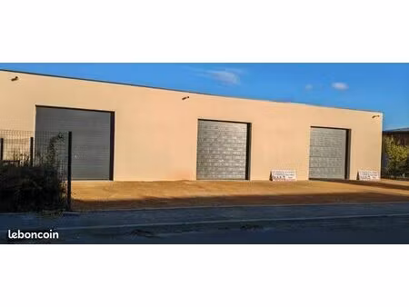 local d’activités/stockage-accès utilitaires- disponibles immédiatement