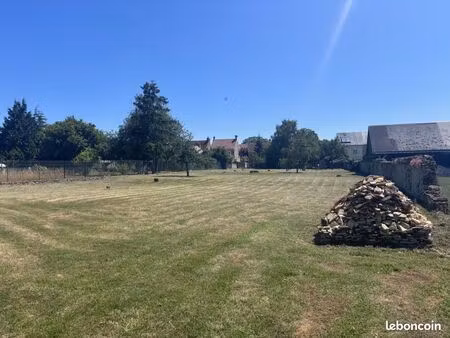 terrain 1 860 m² jort