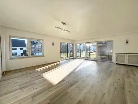 proximité place dumon