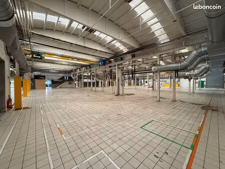 bâtiment industriel 7 080 m² – terrain 14 000 m² – zone industrielle oyonnax