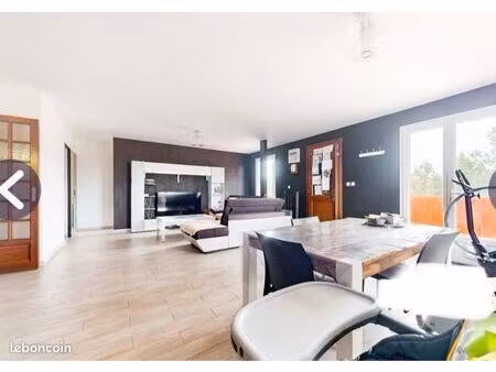 maison individuelle  145 m² sur 1050 m² de terrain