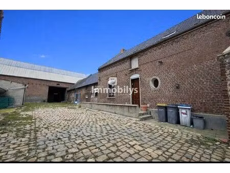 maison 7 pièces 240 m²