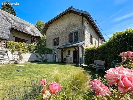 maison avec dépendances