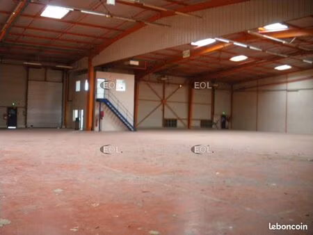 local industriel 2 789 m²