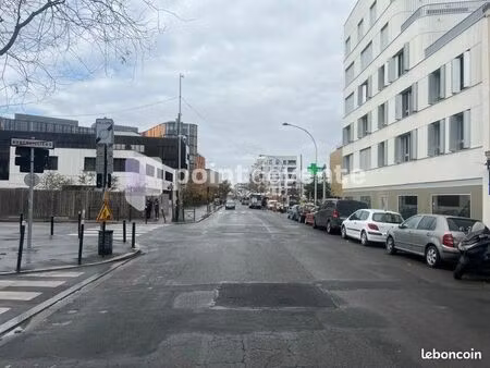 local commercial 45 m²