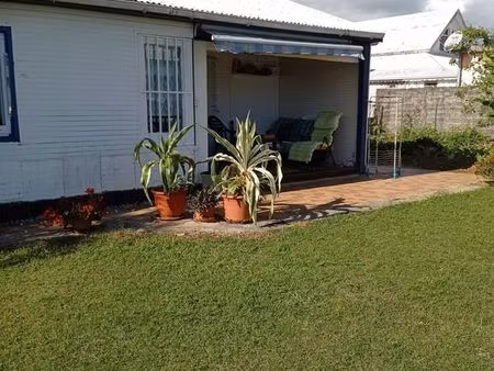 bungalow 2 ch - 37 m² sur terrain clos - capesterre-belle-eau