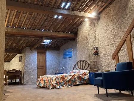 maison de village 7 pièces 191 m²