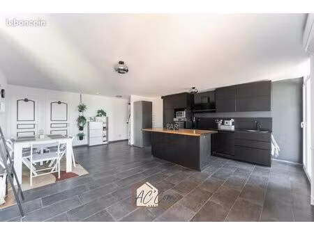 appartement 5 pièces 92 m²