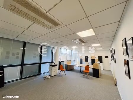 bureaux 409 m²