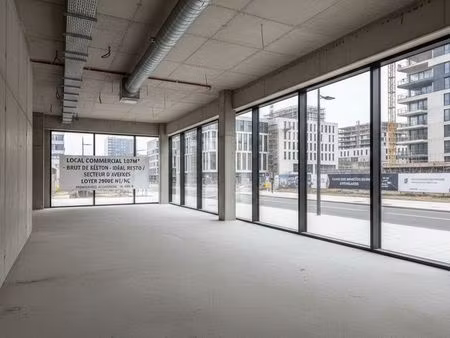 boutique 107 m² st denis