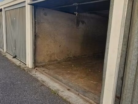 box/garage