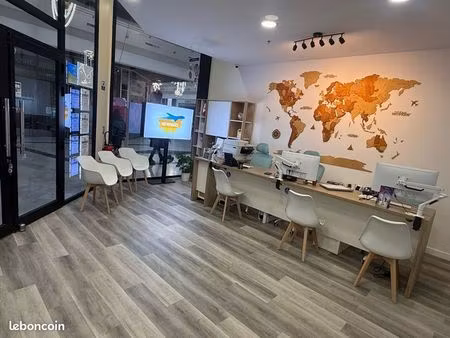 ? local commercial refait à neuf – beauté / services – galerie drancy