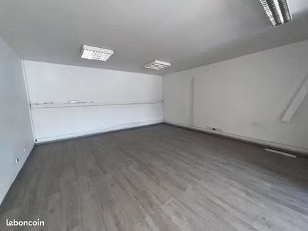 local commercial 135 m²