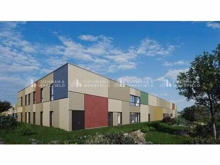 local d'activités à vendre