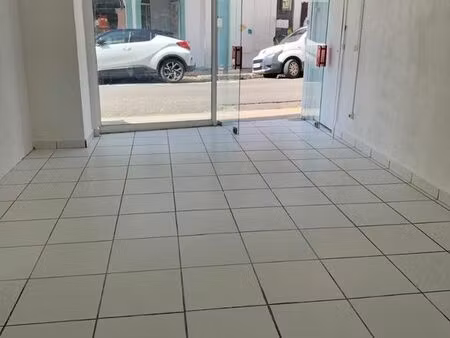 local 38 m² pointe a pitre