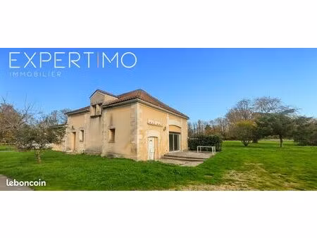 propriété 7 pièces 161 m²