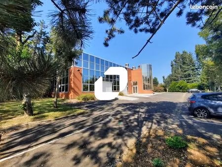 local d'activité 644 m²