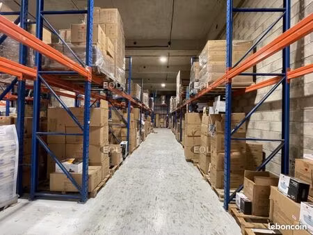 local bureaux 763 m²