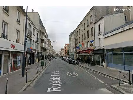 boutique 70 m² les lilas