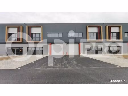 local d'activité 9 375 m²