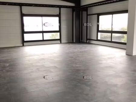 local d'activité 226 m²