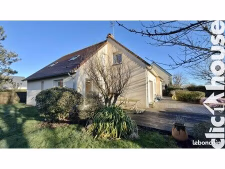 maison 10 pièces 247 m²