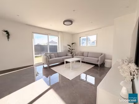 propriété 7 pièces 130 m²