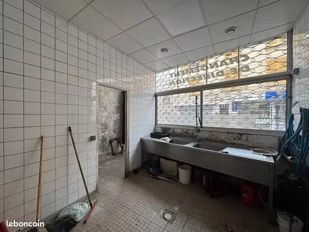 murs commerciaux 103 m² aubervilliers