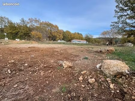 terrain plat libre constructeur