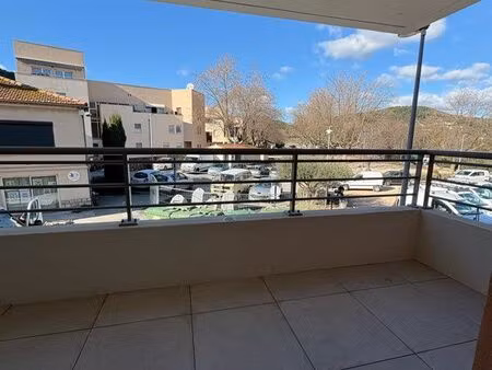appartement 2 pièces avec balcon – résidence récente et sécurisée