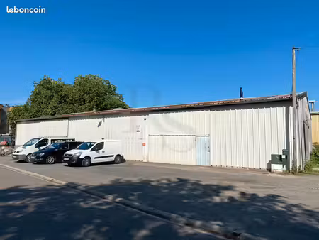 entrepôt 546 m² conde sur noireau
