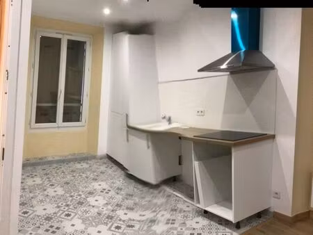 t2 dans centre de gréasque