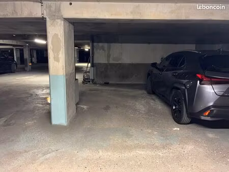 parking rue camille pelletan levallois perret