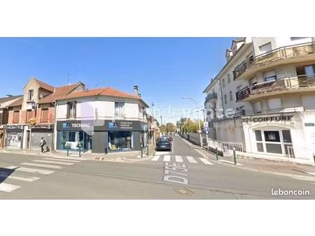 local commercial 57 m²