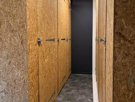 espace sécurisé à louer – centre-ville douvres