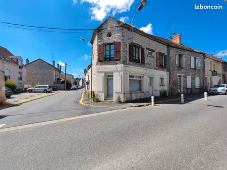 local commercial + bureaux / habitation