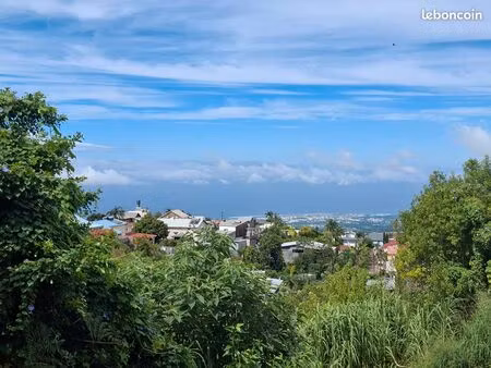 terrain 1044 m² le tampon