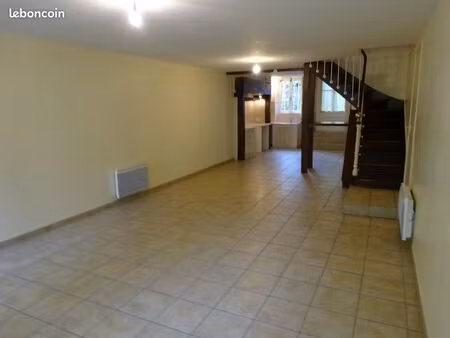 loue appartement duplex 19400 argentat sur dordogne