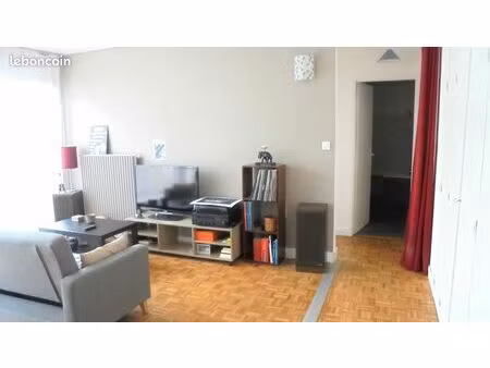 t2 à louer non meublé à gif