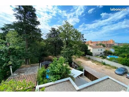 studio 1 pièce 23 m²